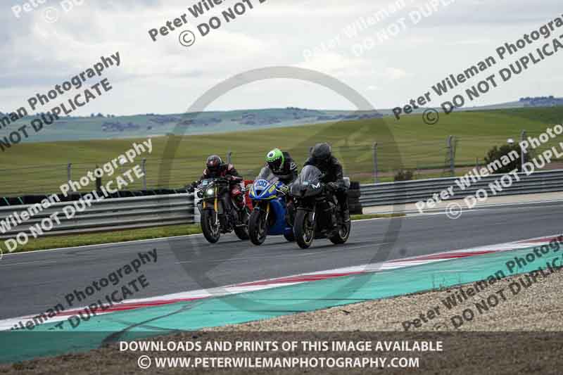 cadwell no limits trackday;cadwell park;cadwell park photographs;cadwell trackday photographs;enduro digital images;event digital images;eventdigitalimages;navarra;no limits trackdays;peter wileman photography;racing digital images;trackday digital images;trackday photos